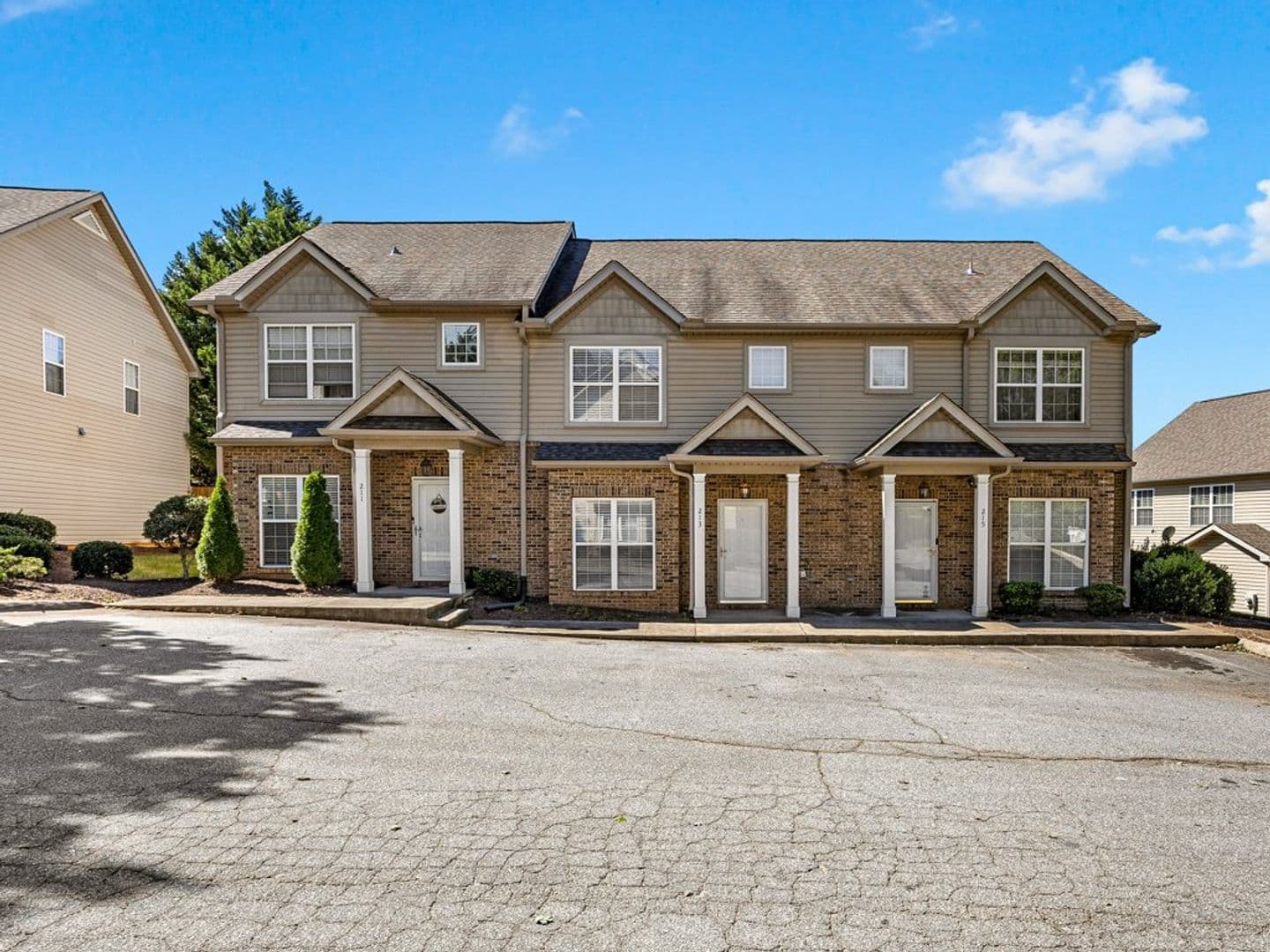 Greenville Townhome: 213 Ashby Dr.