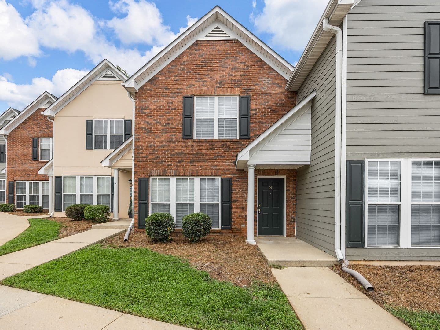 Greer Townhome: 21 Whitfield Way