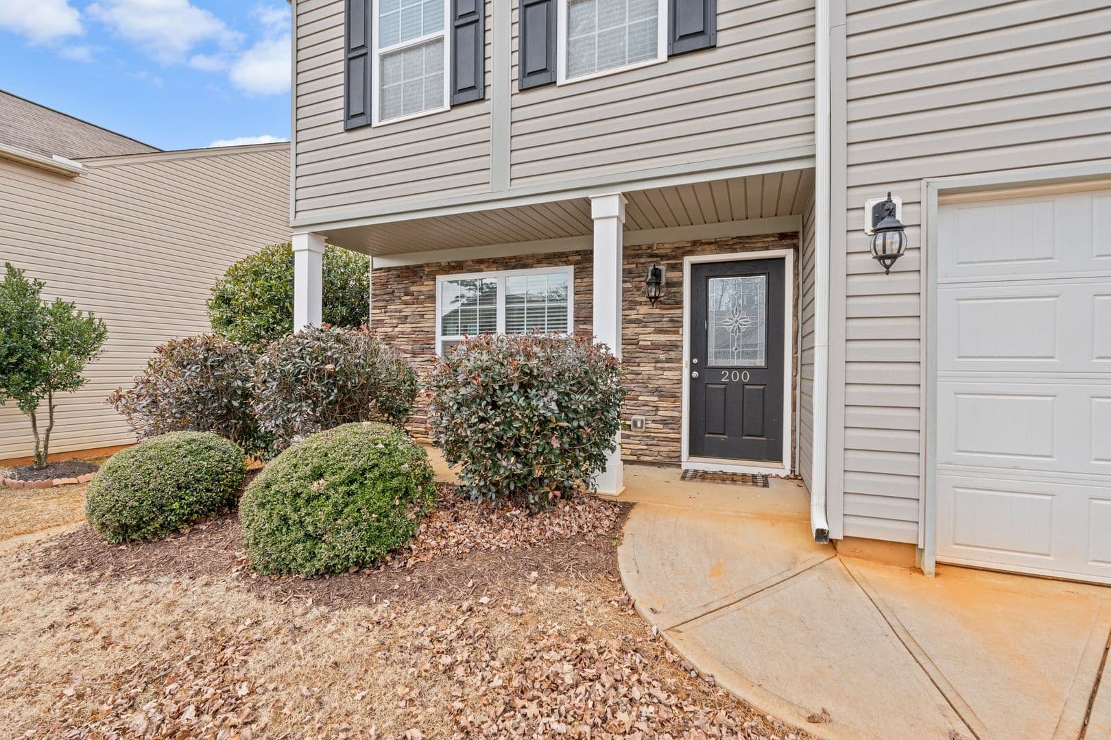 Piedmont House: 200 Willow Grove Way