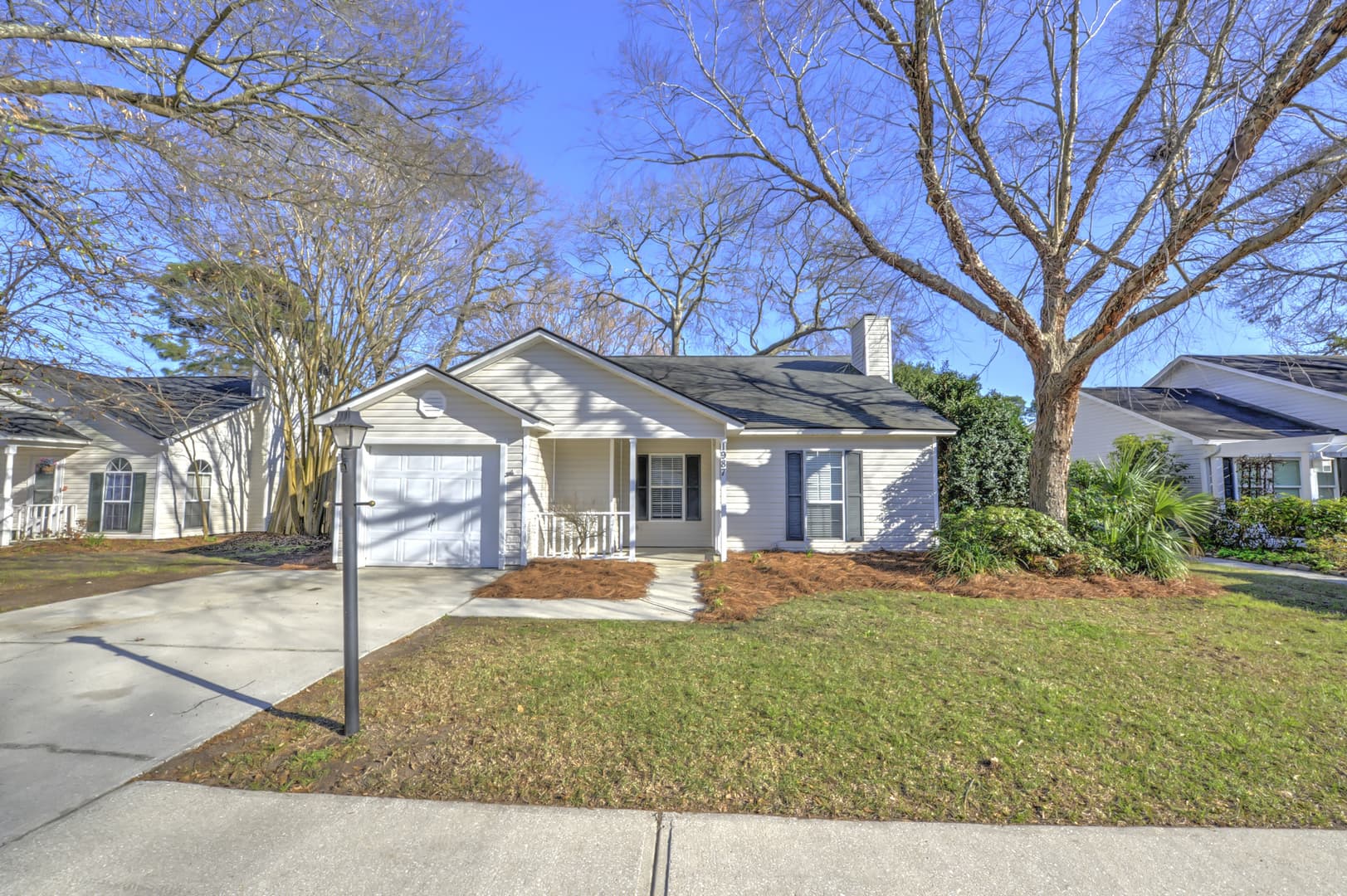 Mt Pleasant House: 1987 Armory Dr
