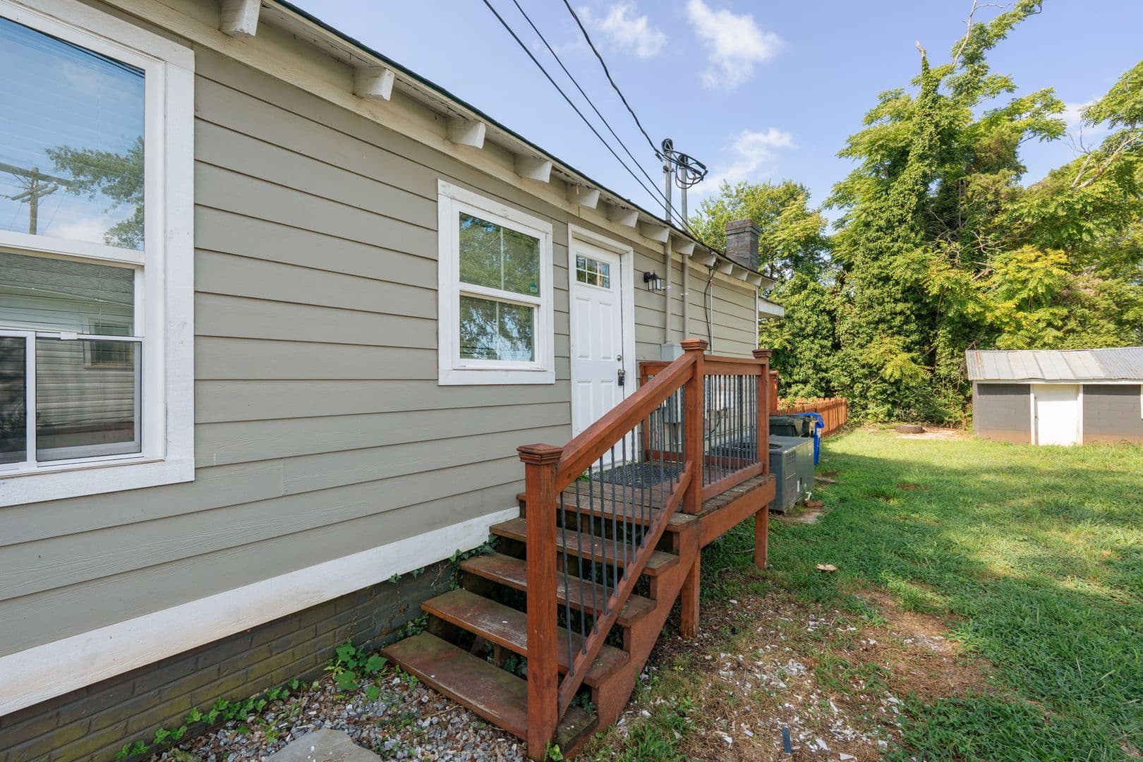Greenville House: 4B Mims Ave