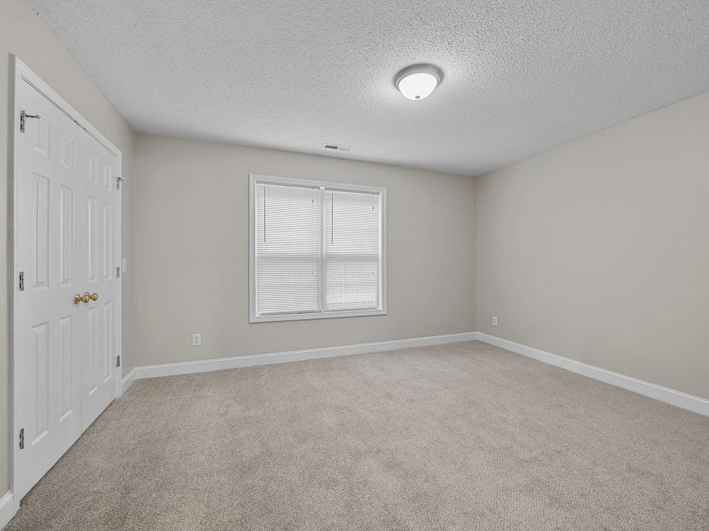 Greer Townhome: 21 Whitfield Way