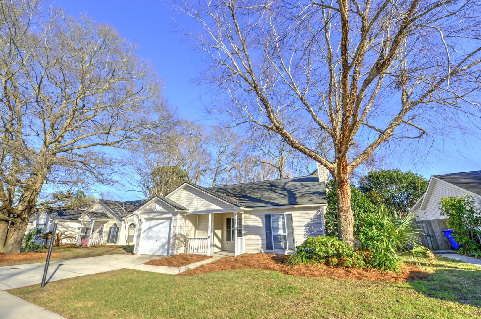 Mt Pleasant House: 1987 Armory Dr