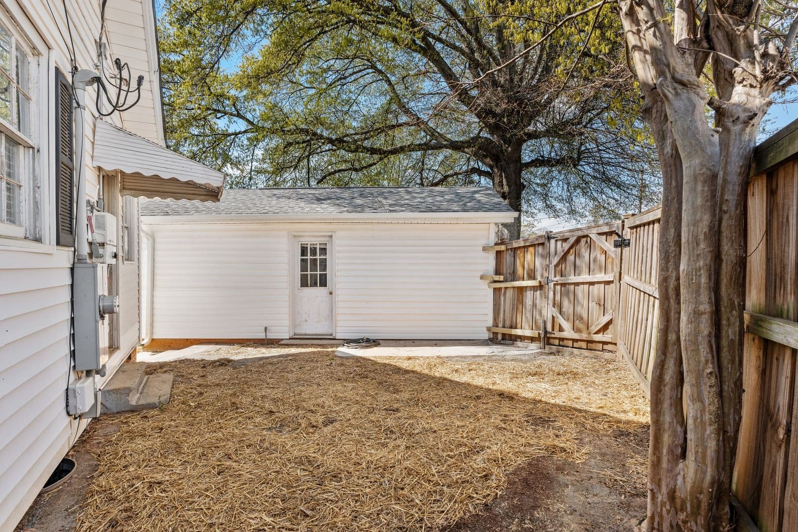 Lyman House: 6 Spur Street