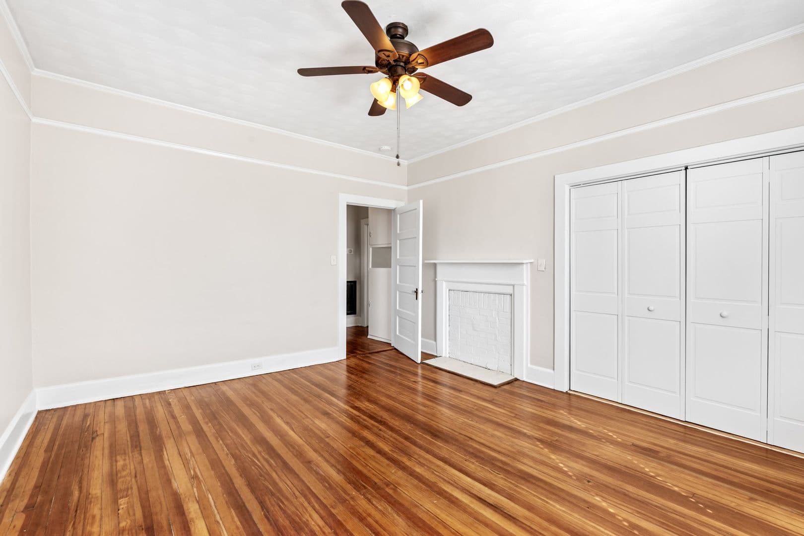 Lyman House: 6 Spur Street
