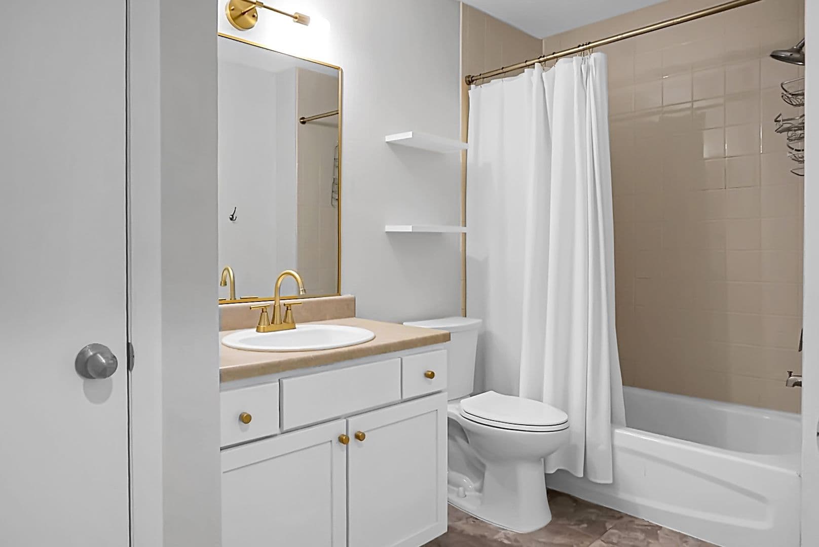 Mt Pleasant House: 278 Alexandra Dr, Unit 2