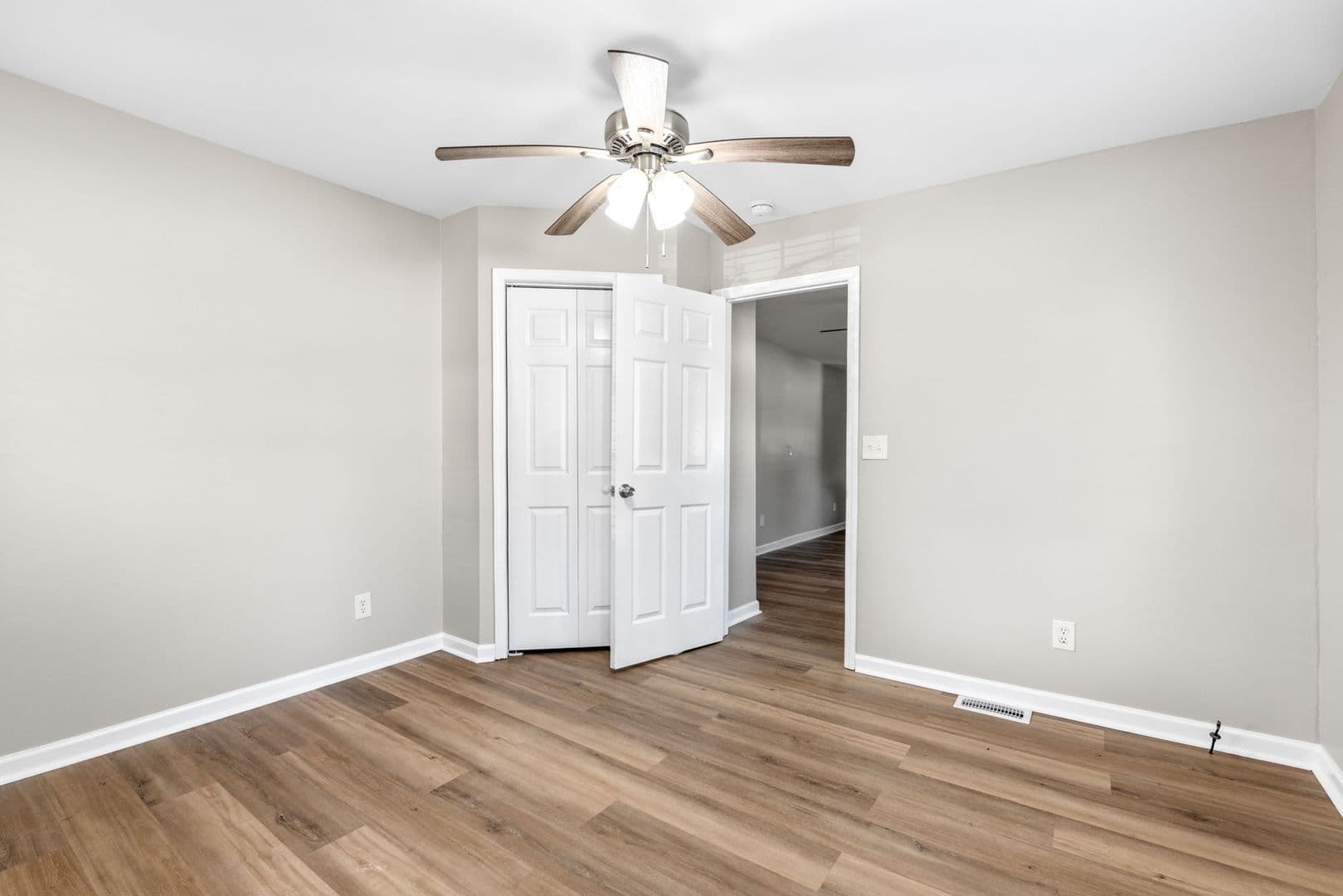 Greenville House: 4B Mims Ave