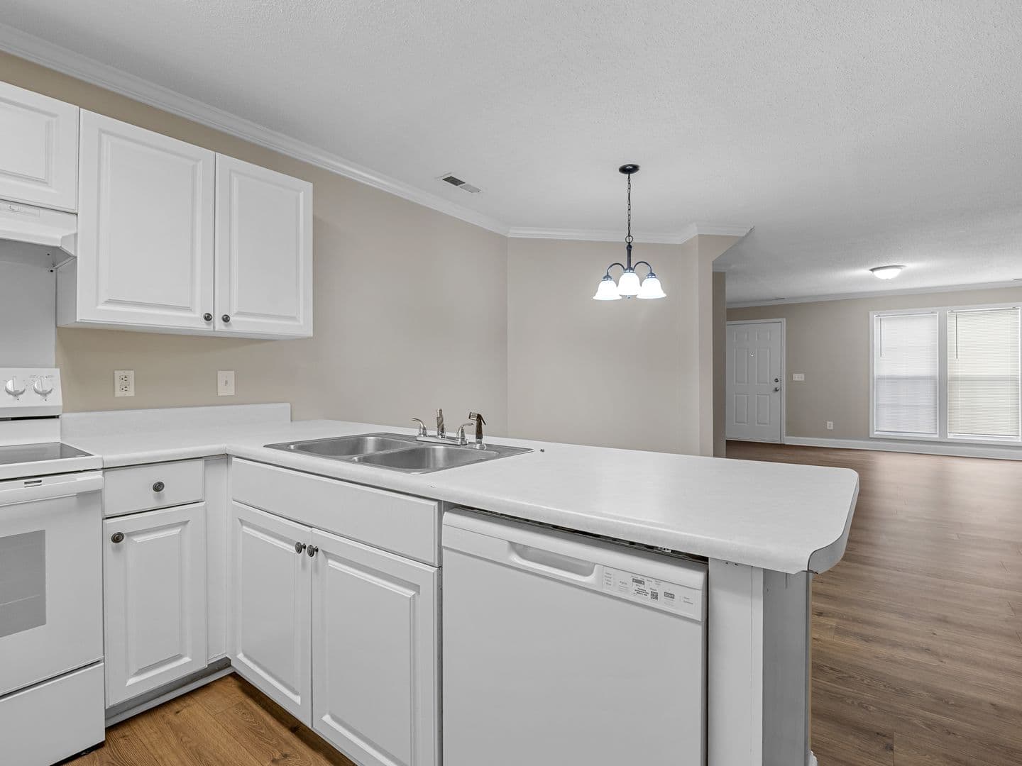 Greer Townhome: 21 Whitfield Way