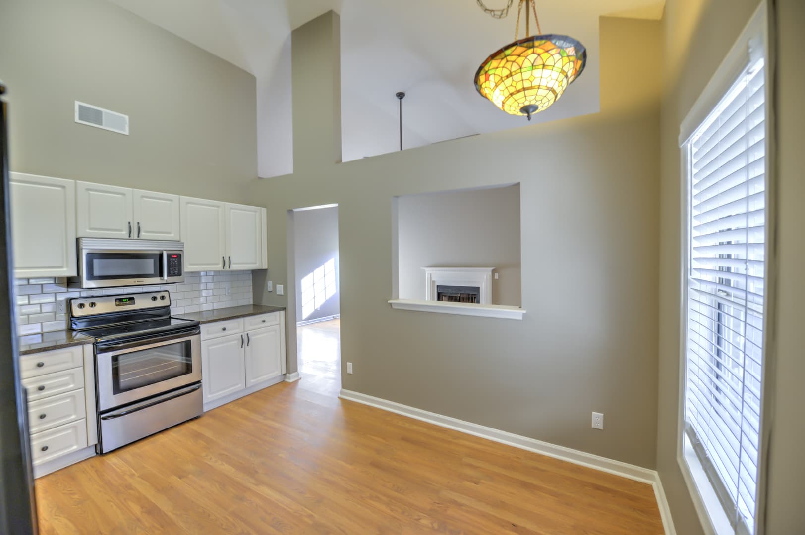 Mt Pleasant House: 1987 Armory Dr
