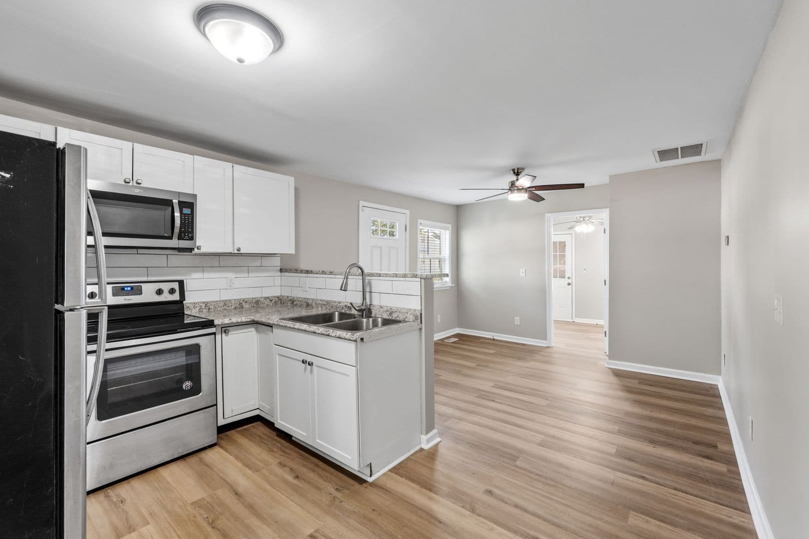 Greenville House: 4B Mims Ave