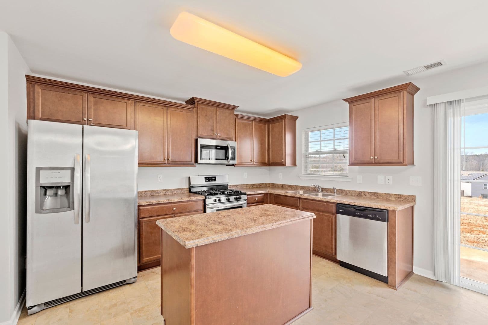 Piedmont House: 200 Willow Grove Way