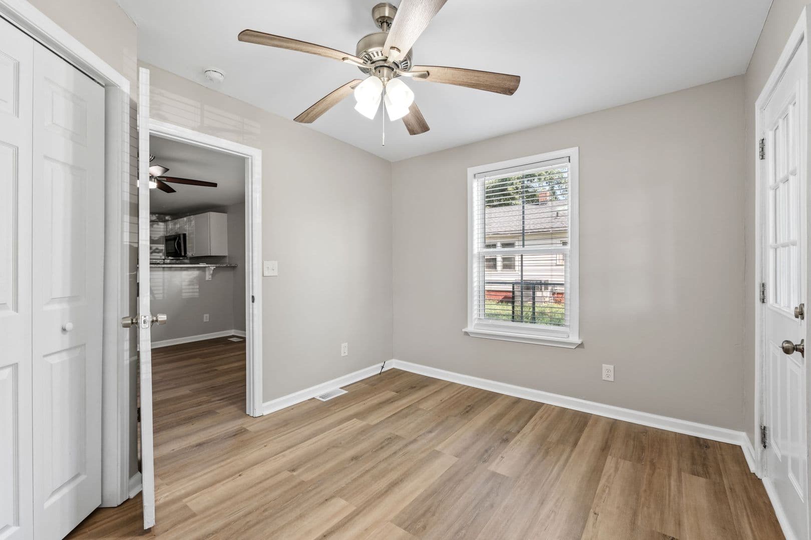 Greenville House: 4B Mims Ave