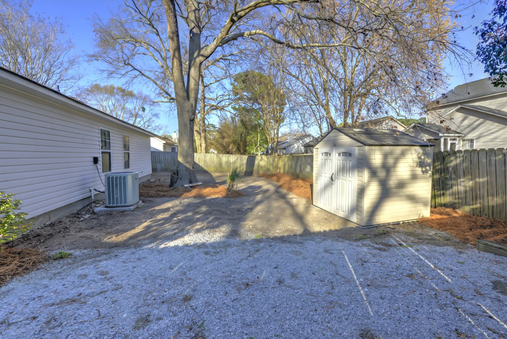Mt Pleasant House: 1987 Armory Dr