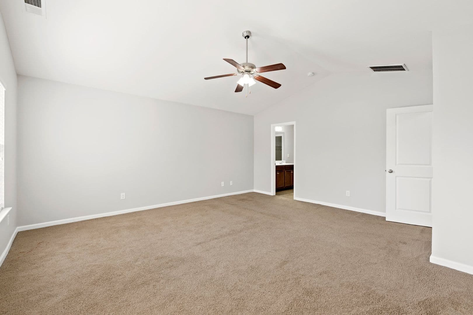 Piedmont House: 200 Willow Grove Way