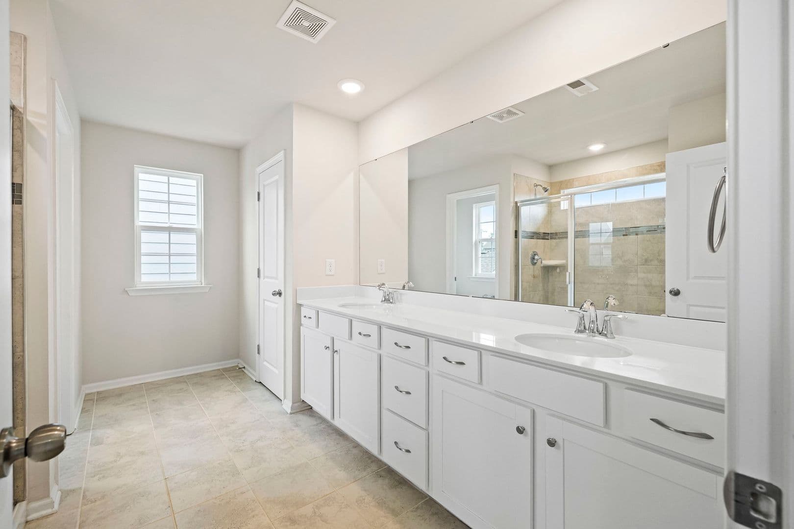 Woodruff House: 114 Magnolia St