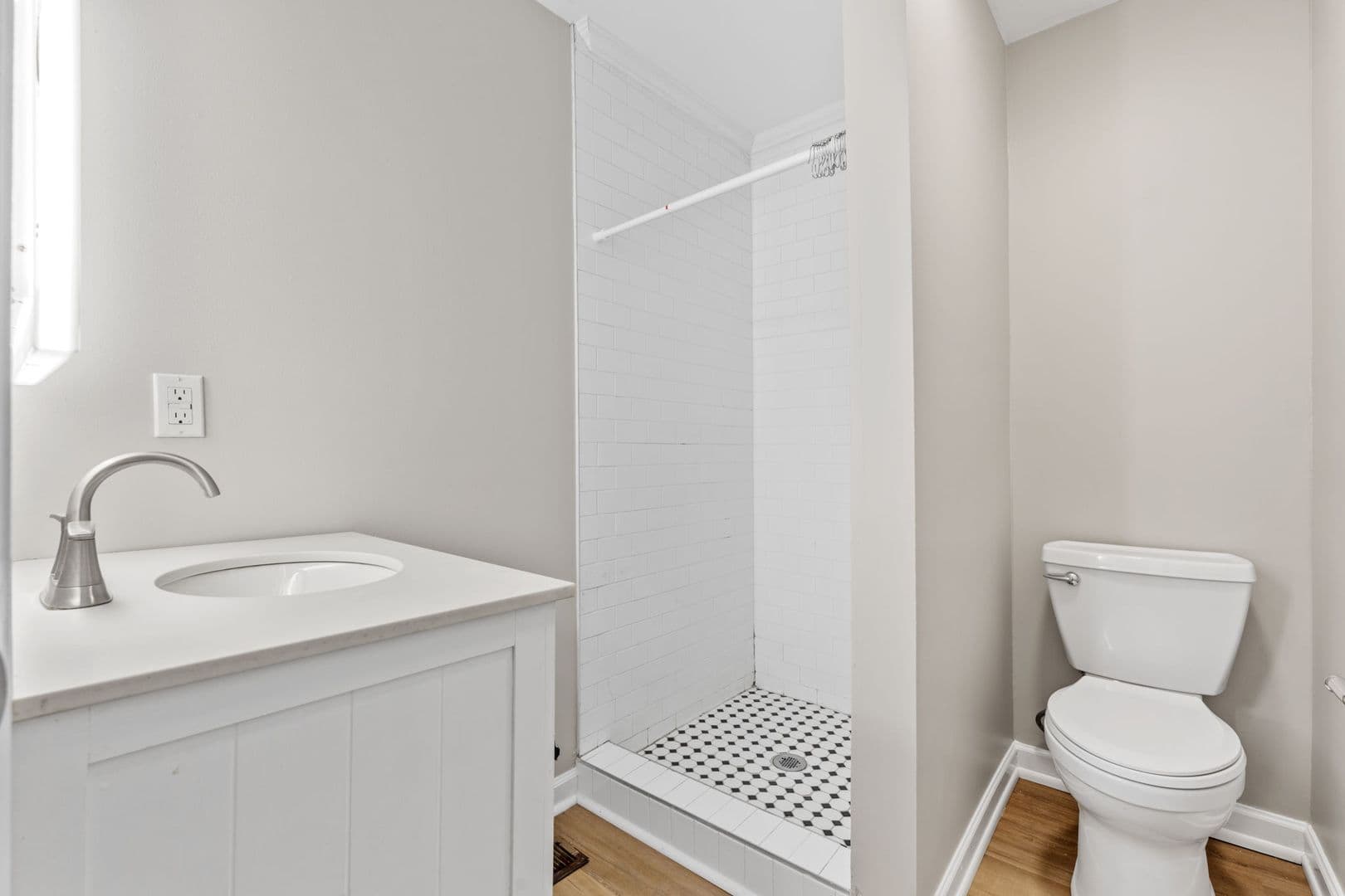 Greenville House: 4B Mims Ave