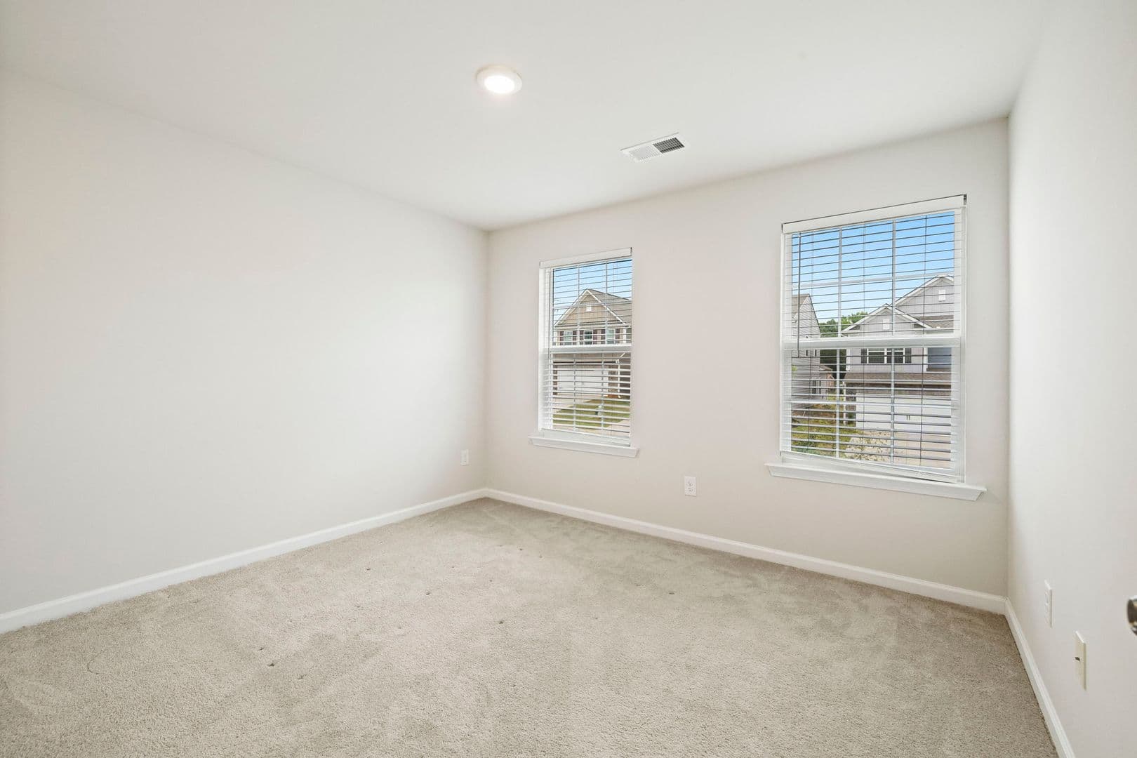 Woodruff House: 114 Magnolia St