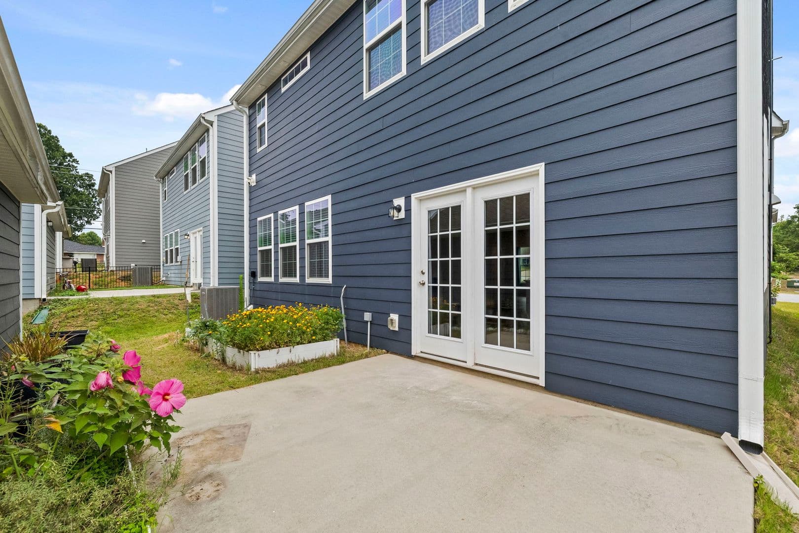 Woodruff House: 114 Magnolia St