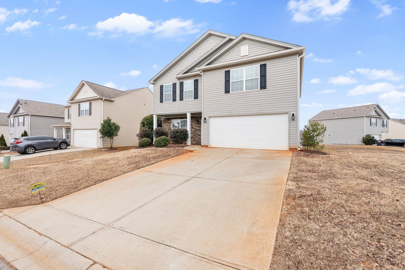 Piedmont House: 200 Willow Grove Way