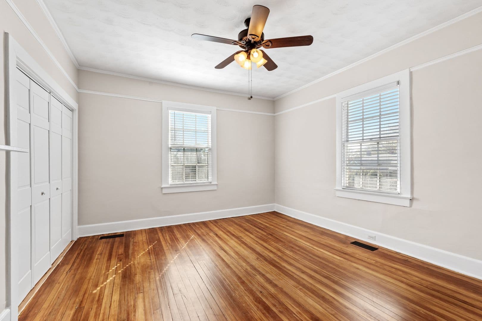 Lyman House: 6 Spur Street