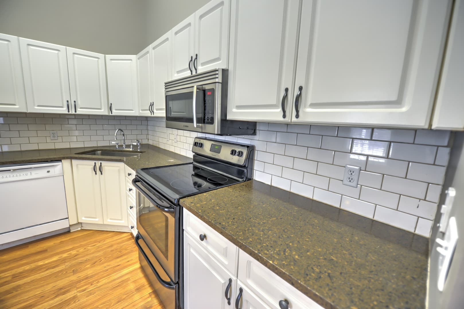 Mt Pleasant House: 1987 Armory Dr