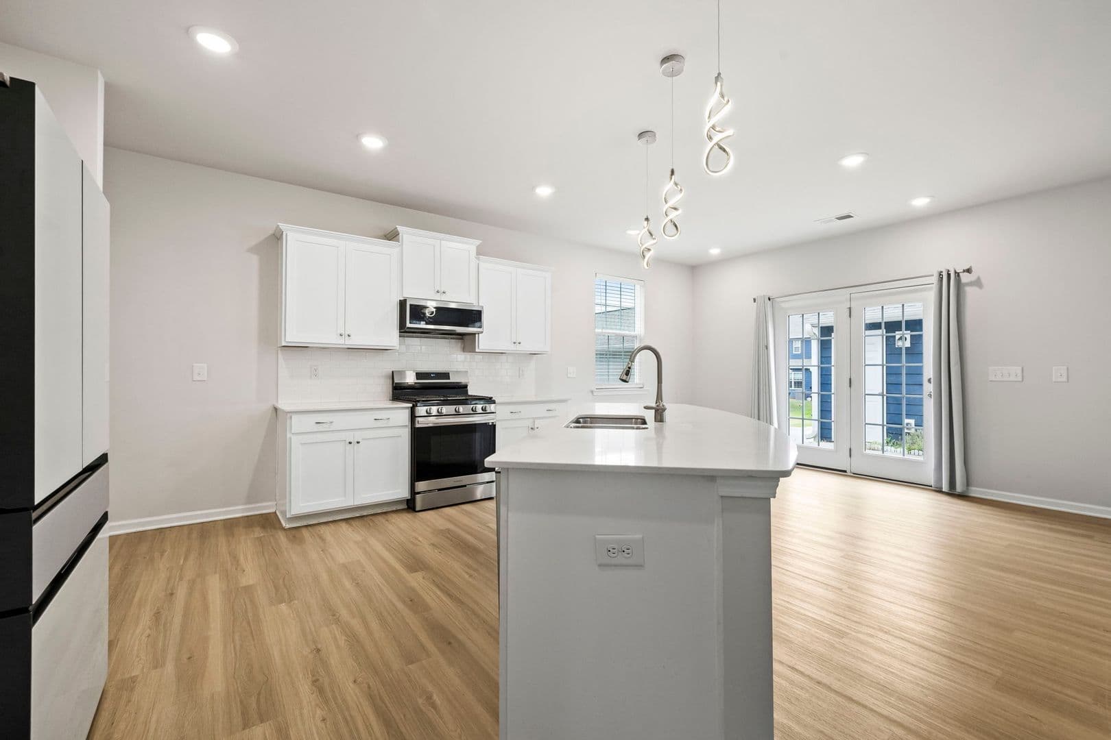 Woodruff House: 114 Magnolia St
