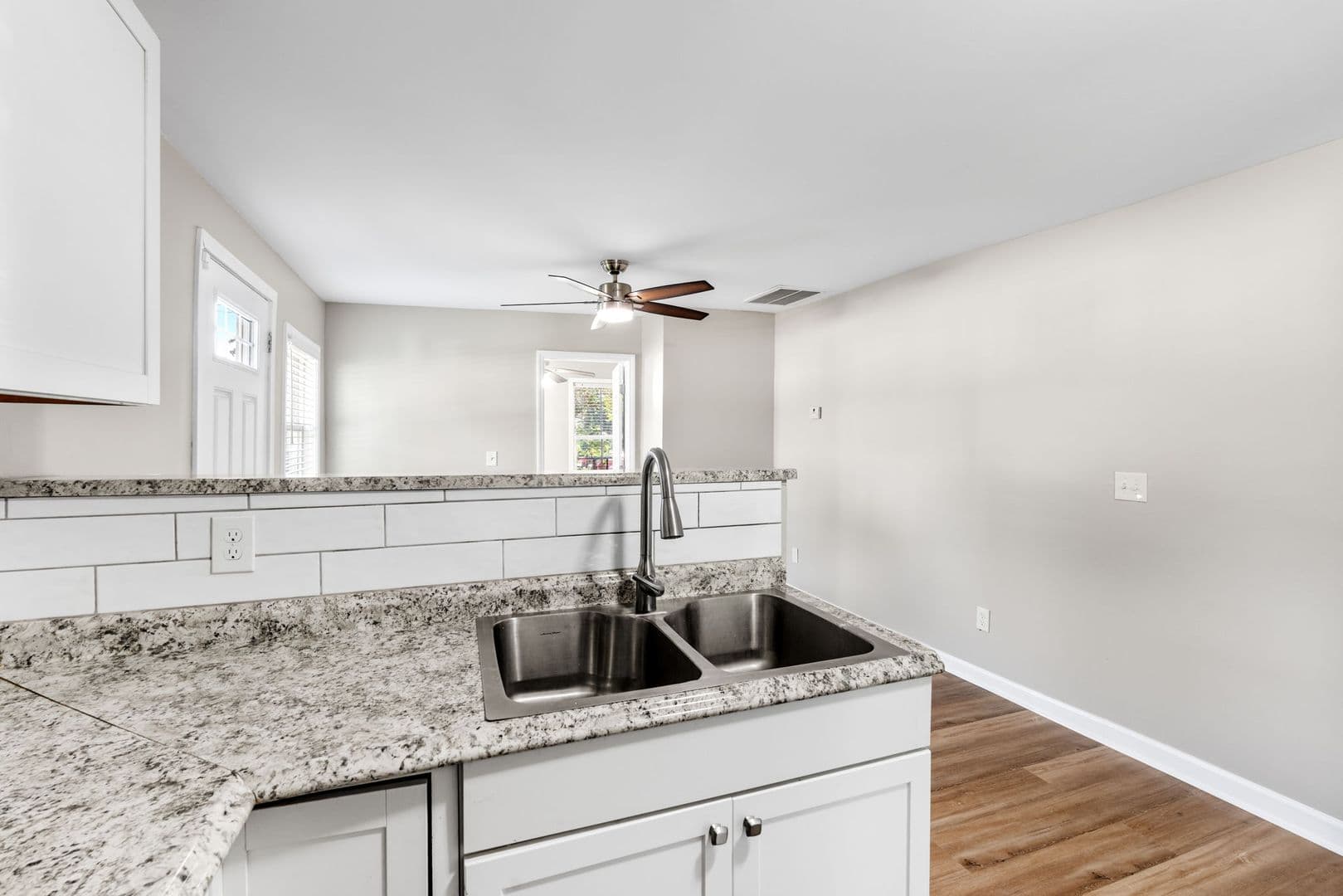 Greenville House: 4B Mims Ave