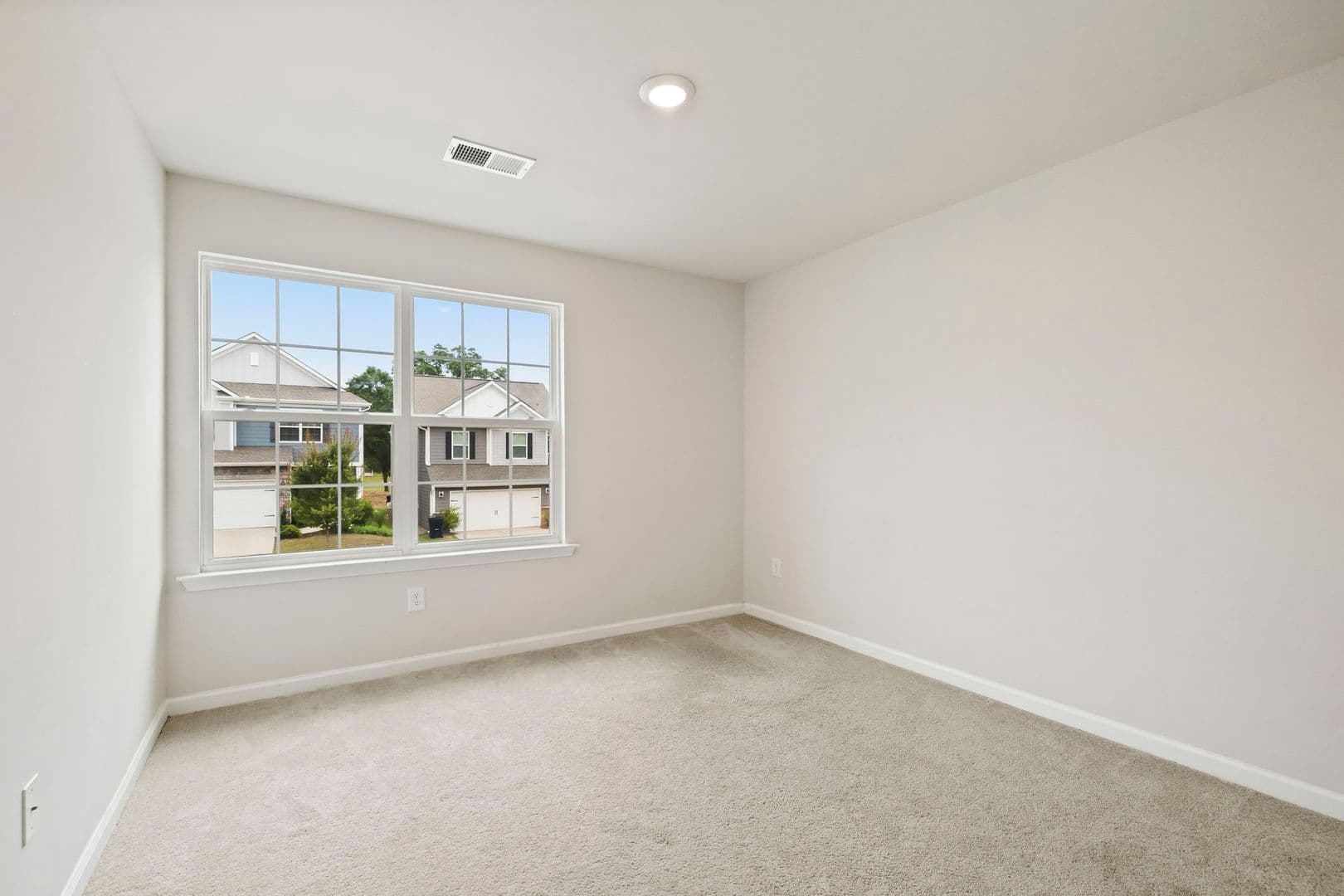 Woodruff House: 114 Magnolia St