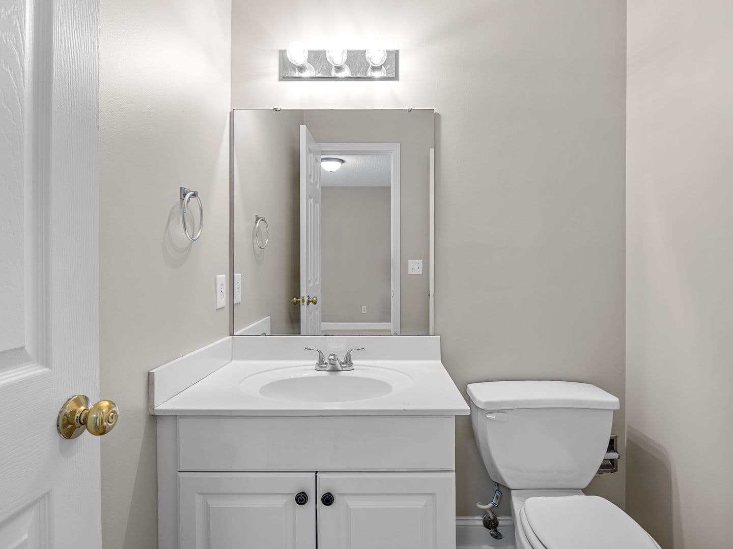 Greer Townhome: 21 Whitfield Way
