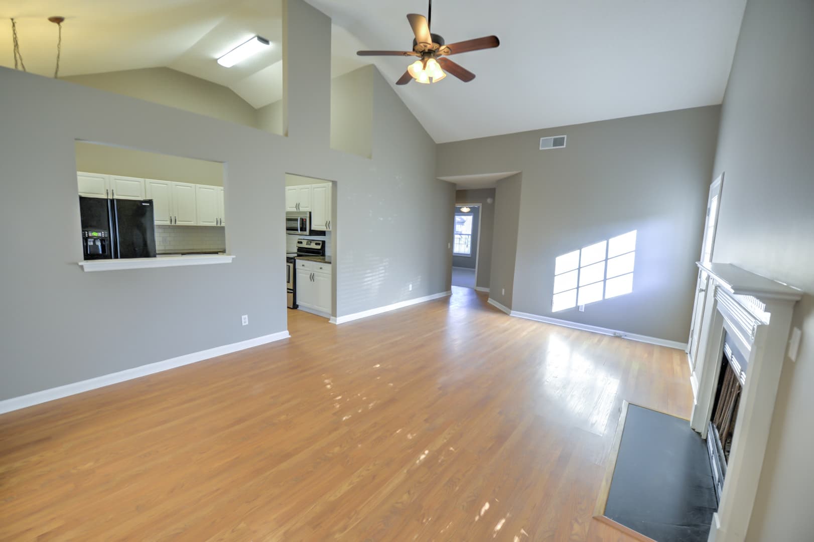 Mt Pleasant House: 1987 Armory Dr