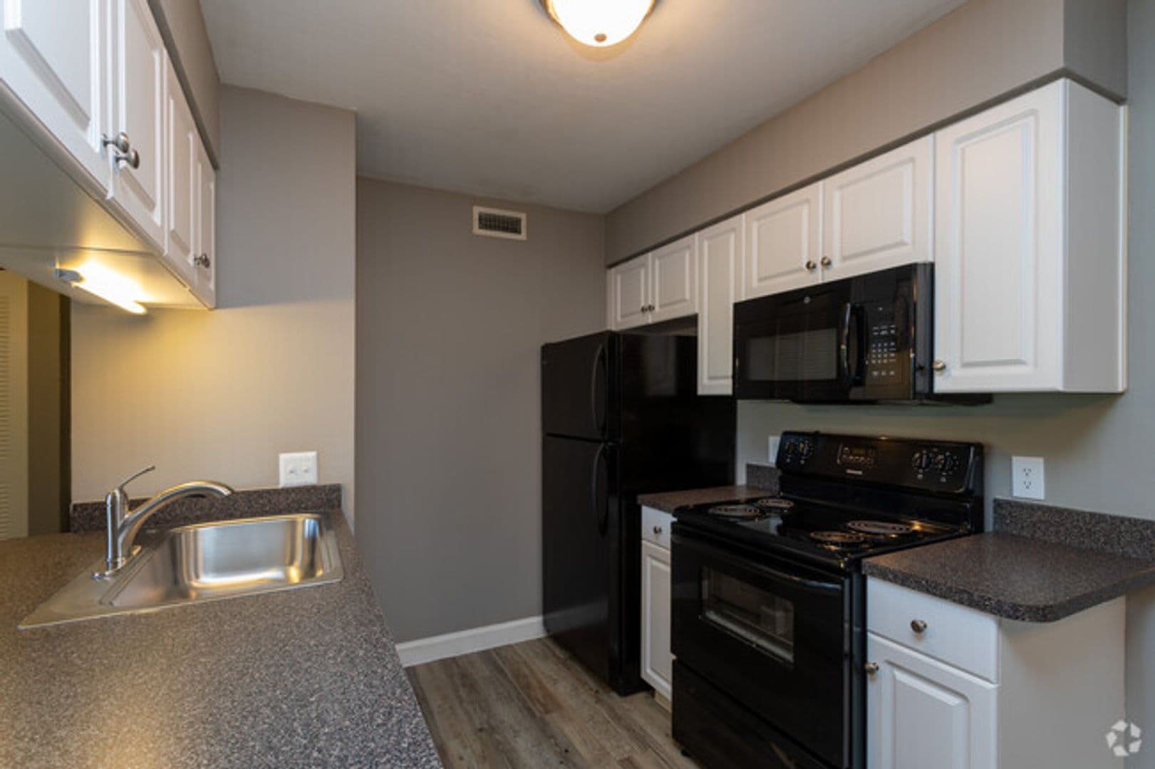 Fort Myers Apartment: 7131 Pinnacle Drive
