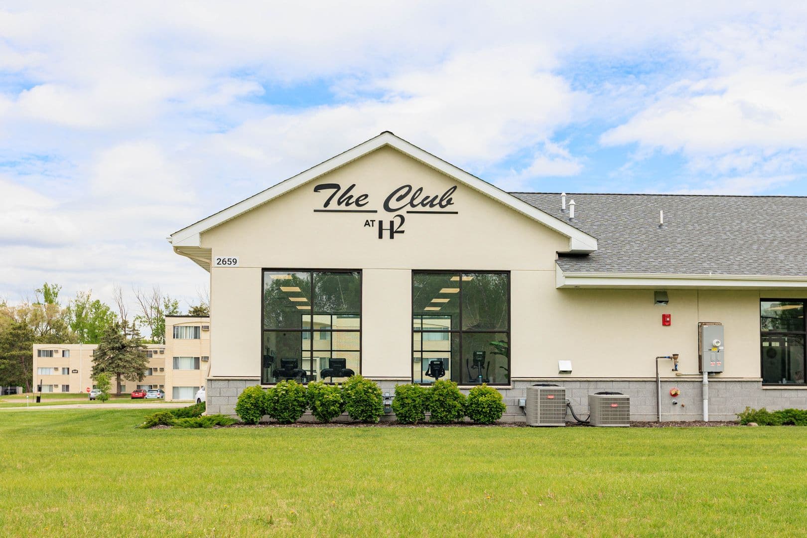 Mounds View Apartment: 2659 County Road H2