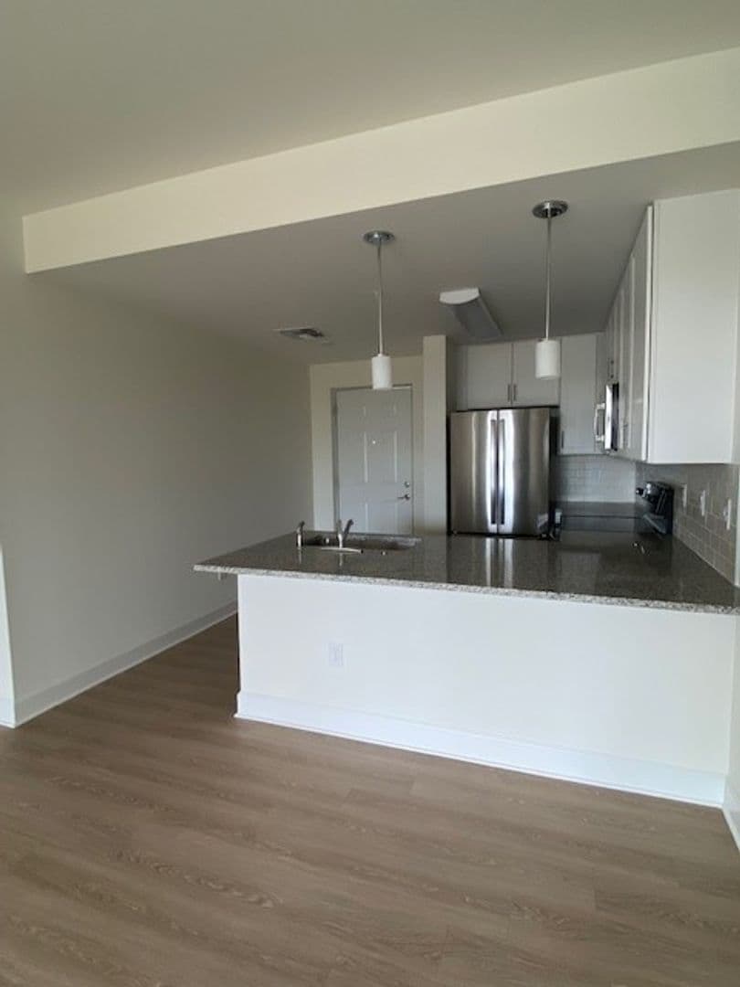 Fort Myers Apartment: 16520-16538 San Carlos Blvd