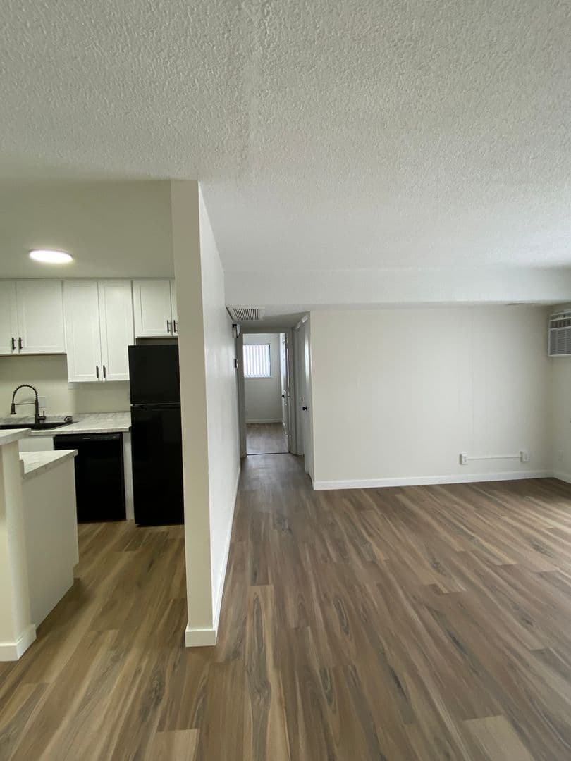 Saint Louis Park Apartment: 2524 Highway 100 S