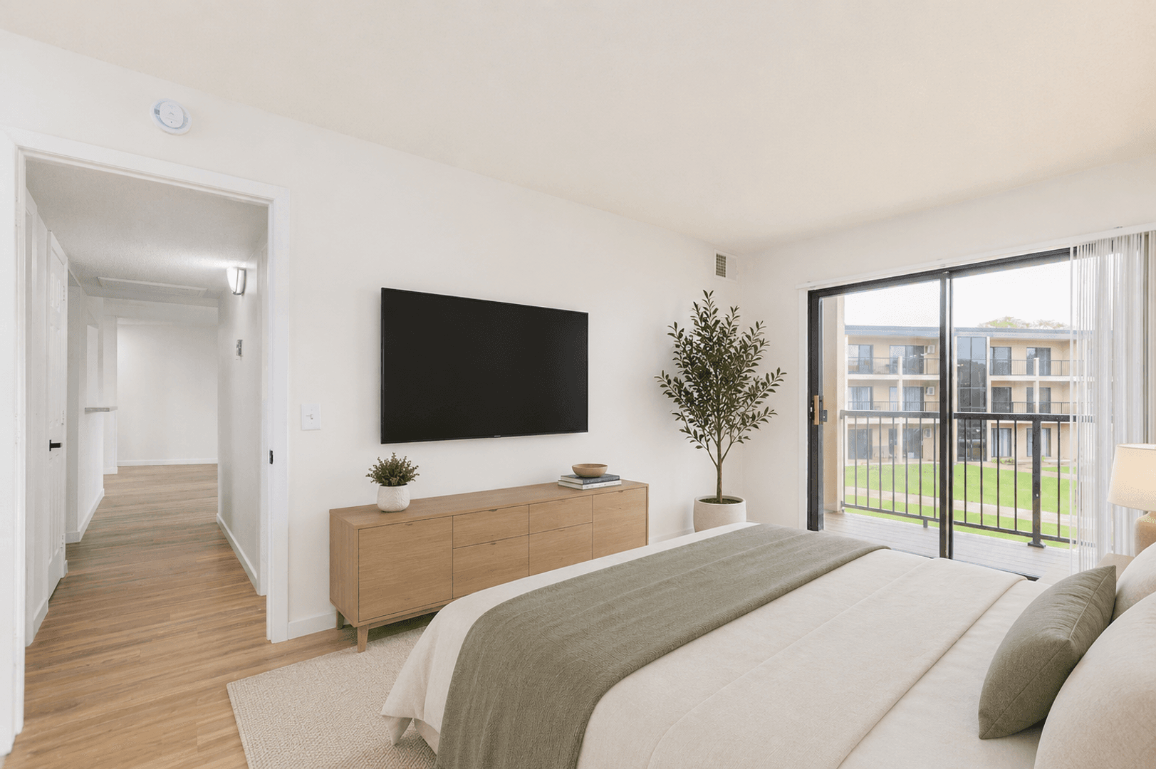 Saint Louis Park Apartment: 2524 Highway 100 S