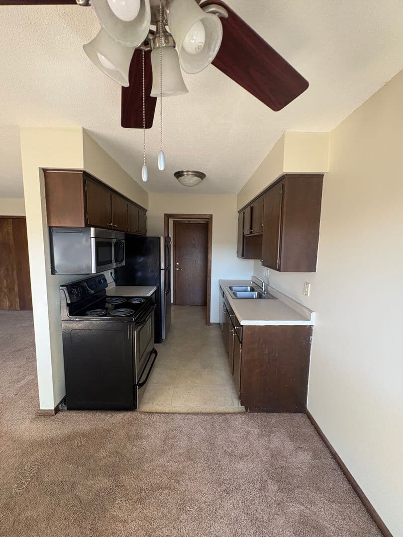 Saint Louis Park Apartment: 2480 MN-100
