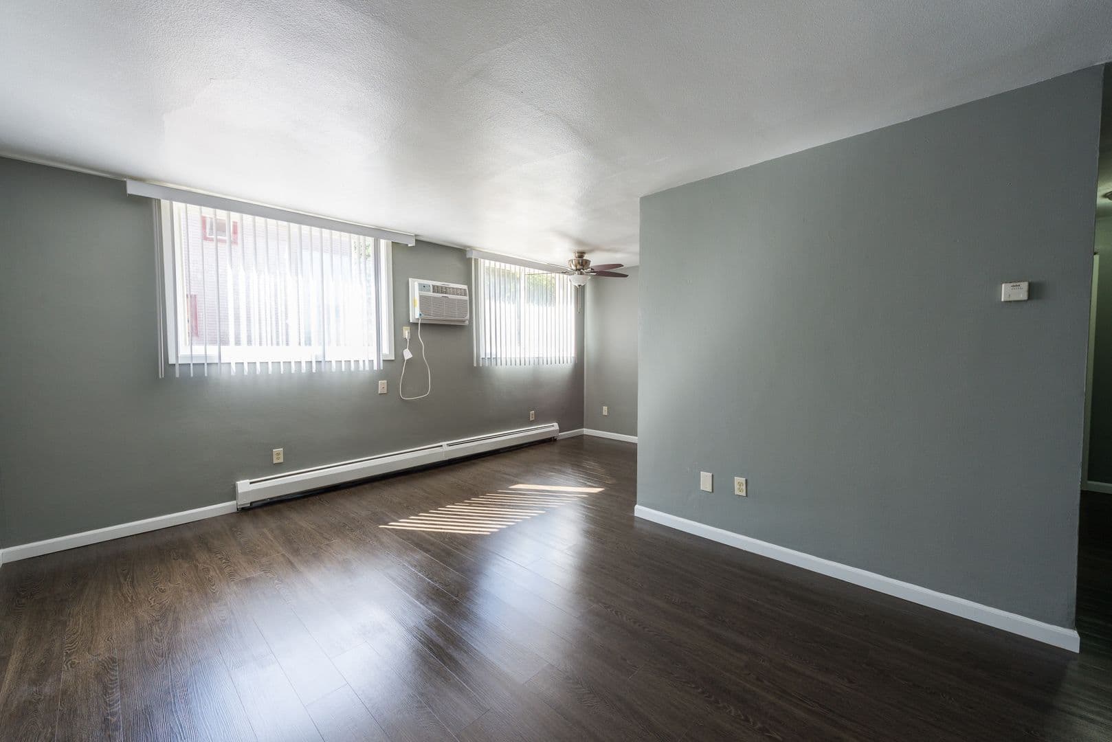 Minneapolis Apartment: 2107 21st Ave South