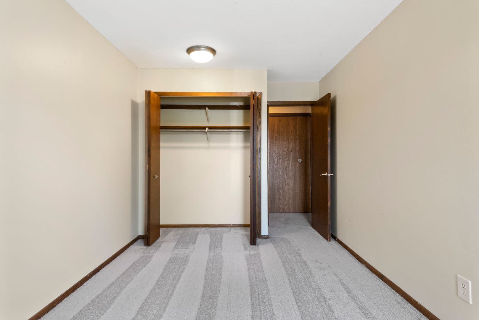 Saint Louis Park Apartment: 2480 MN-100