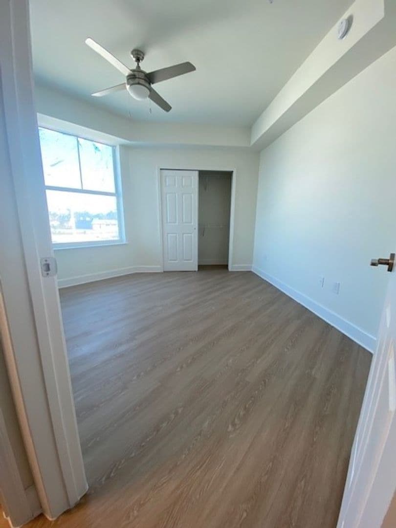 Fort Myers Apartment: 16520-16538 San Carlos Blvd