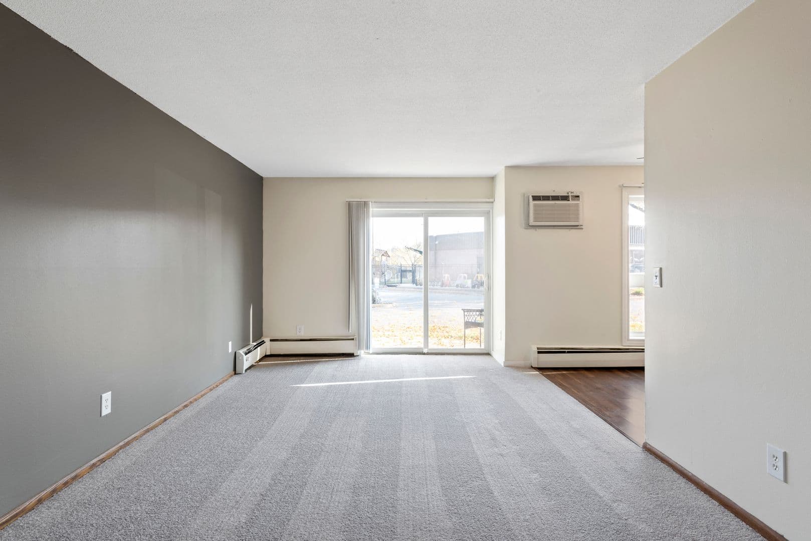 Saint Louis Park Apartment: 2480 MN-100