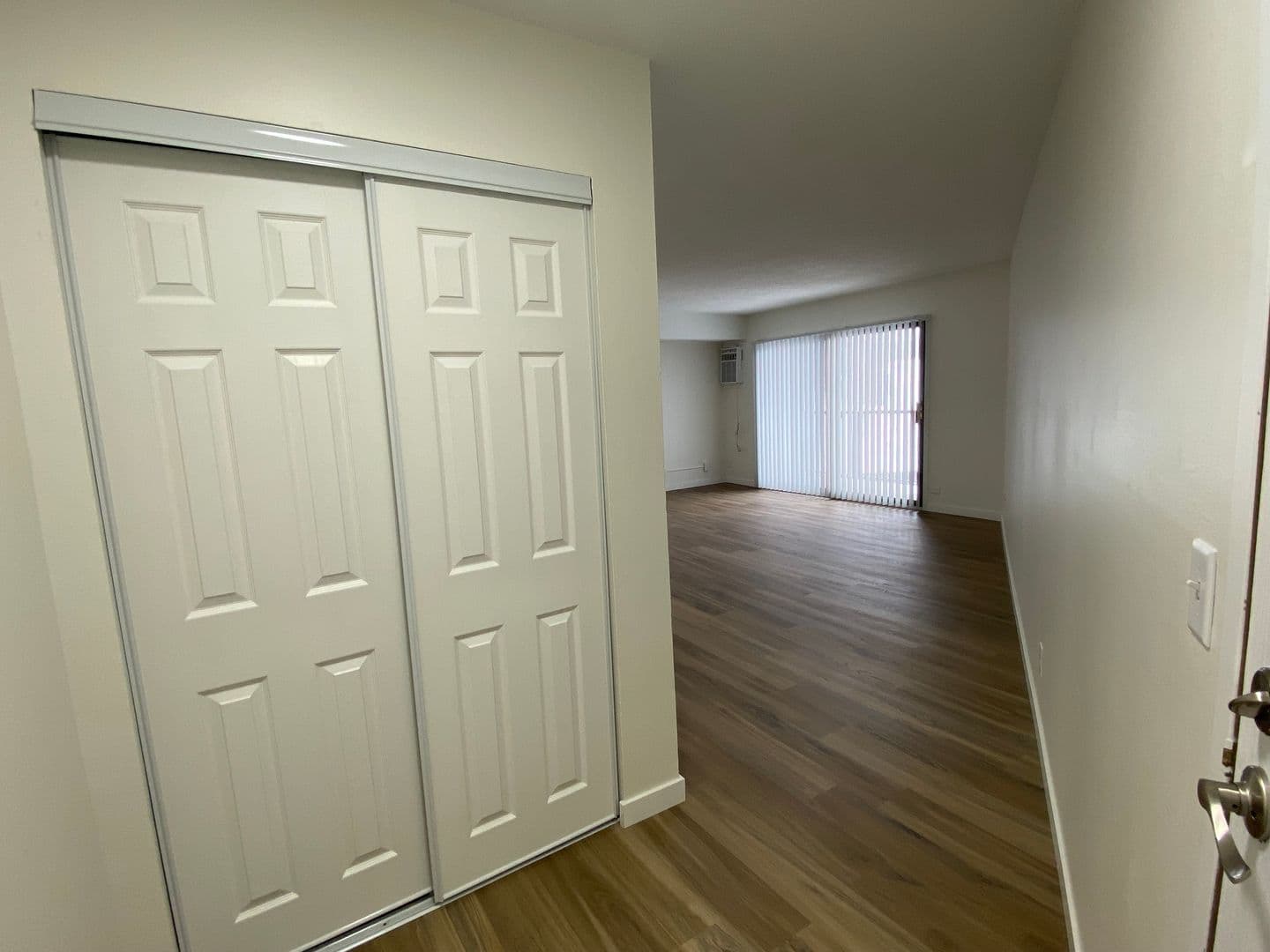 Saint Louis Park Apartment: 2524 Highway 100 S
