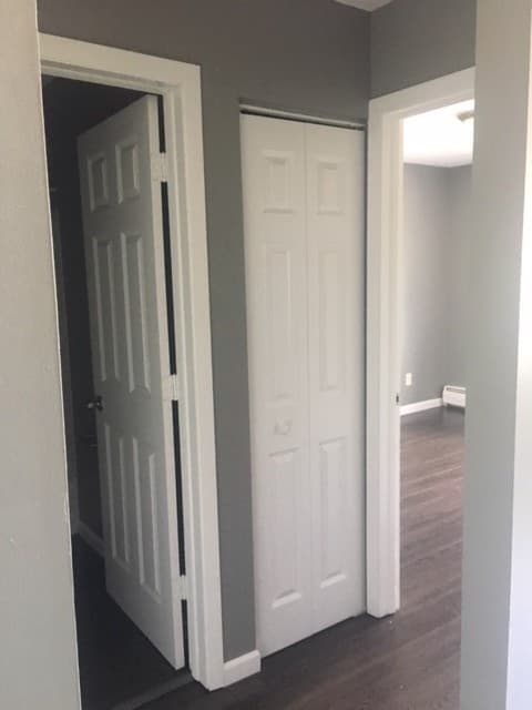Minneapolis Apartment: 2107 21st Ave South
