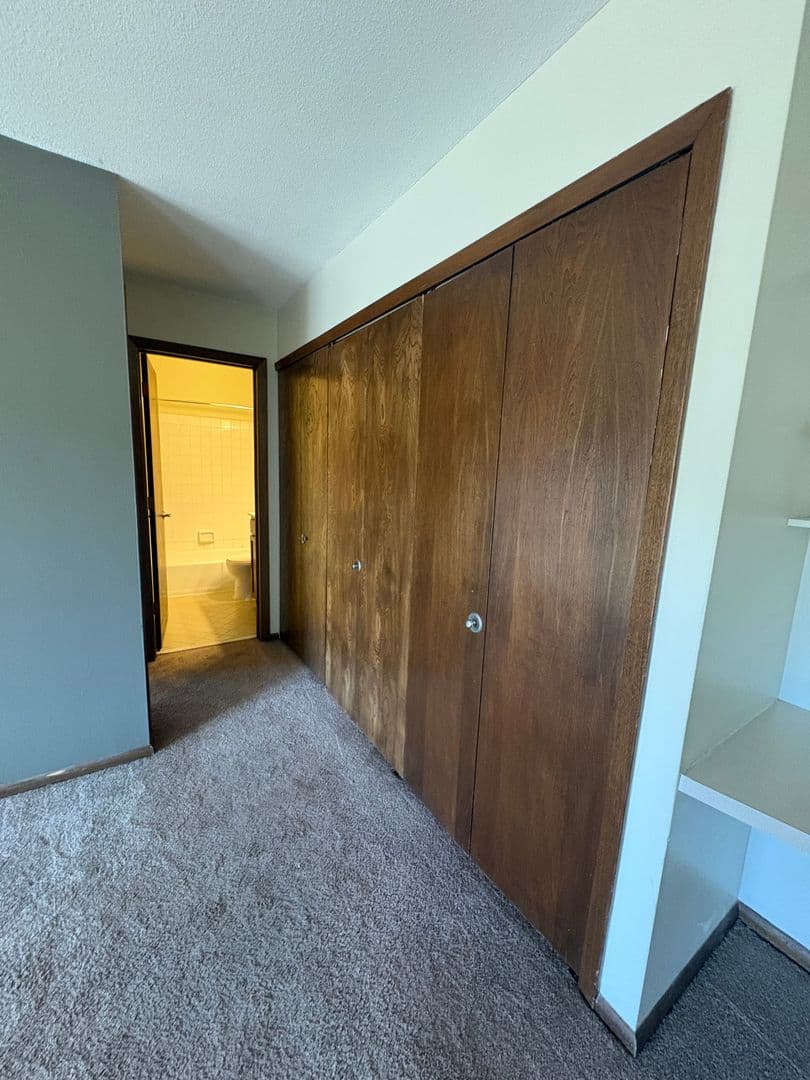 Saint Louis Park Apartment: 2480 MN-100