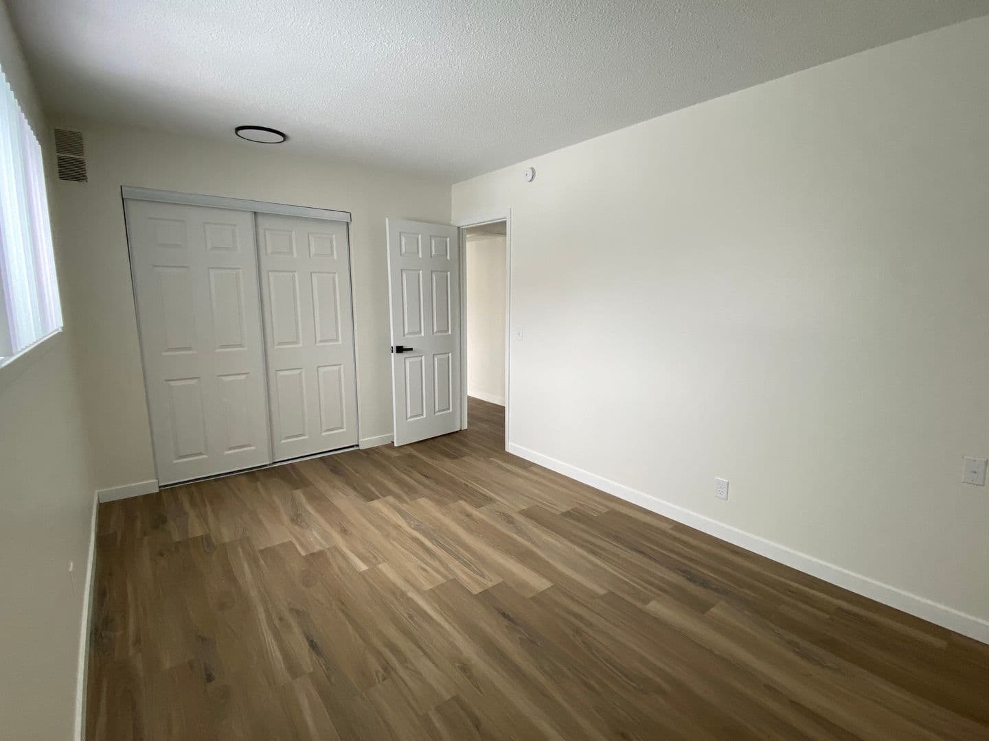 Saint Louis Park Apartment: 2524 Highway 100 S