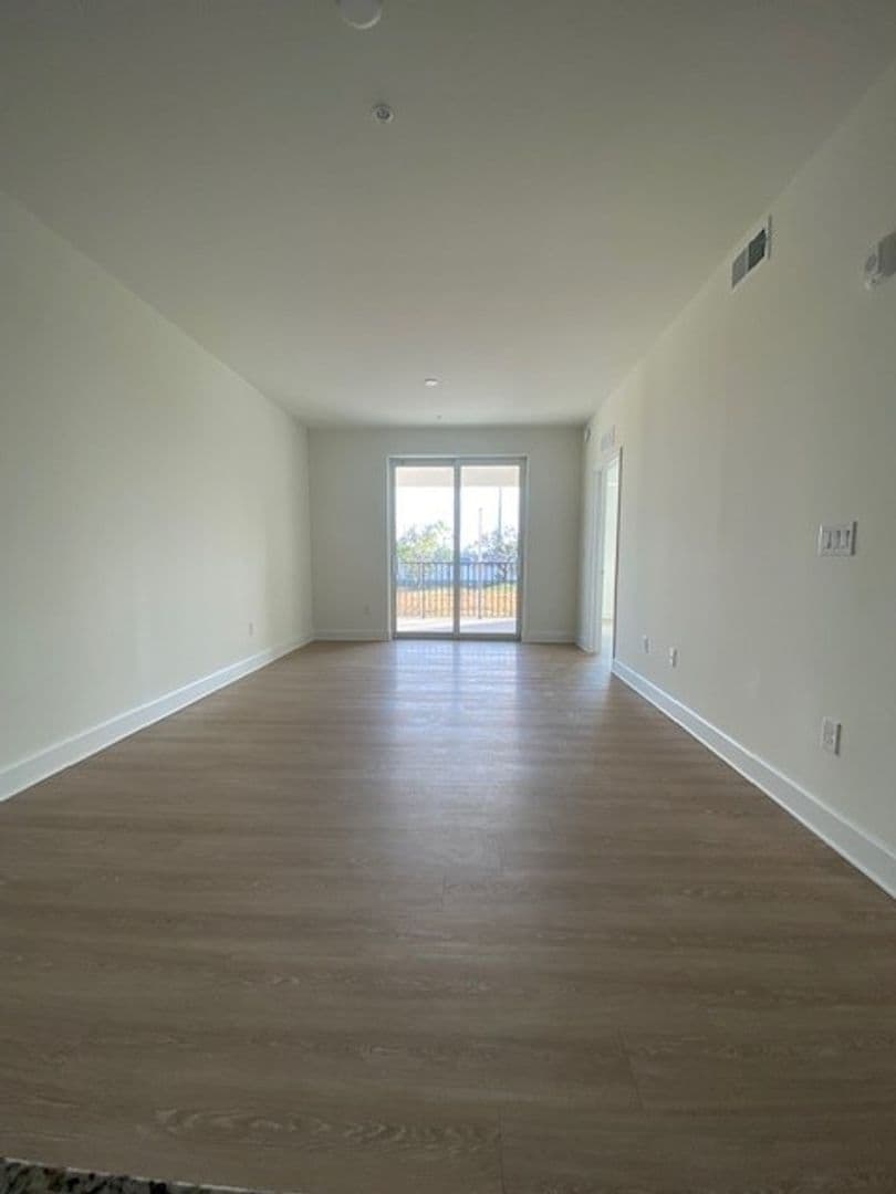 Fort Myers Apartment: 16520-16538 San Carlos Blvd