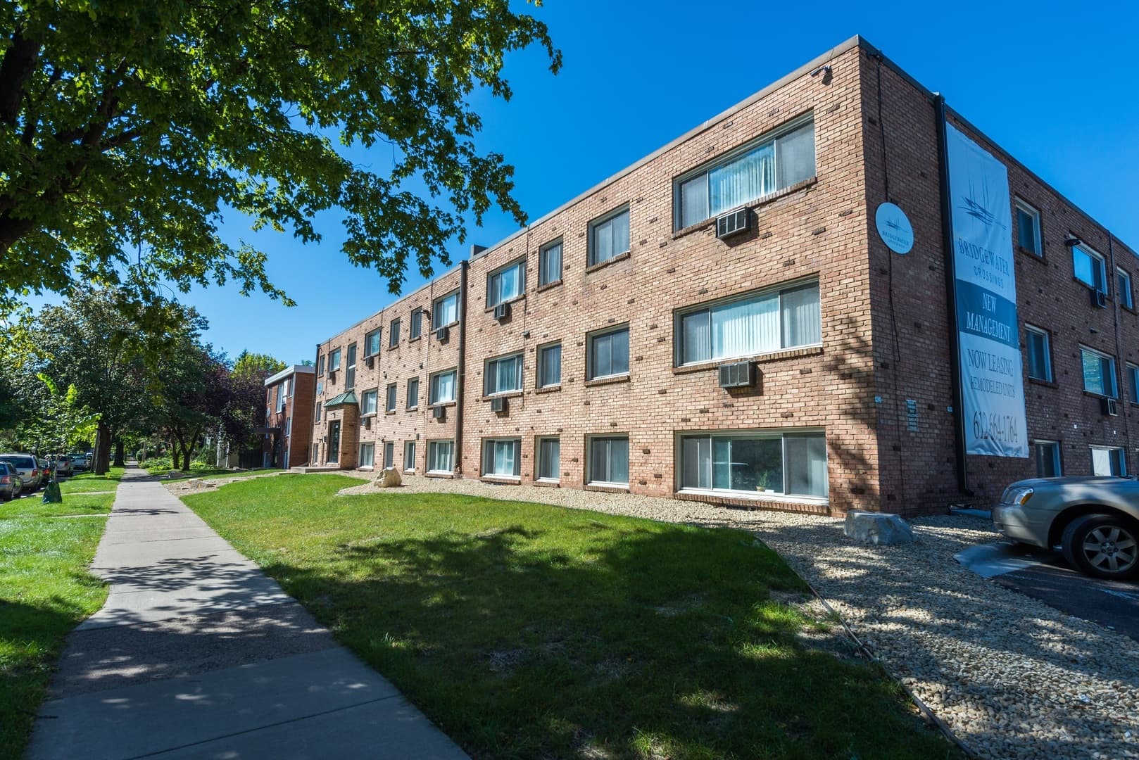 Minneapolis Apartment: 2107 21st Ave South