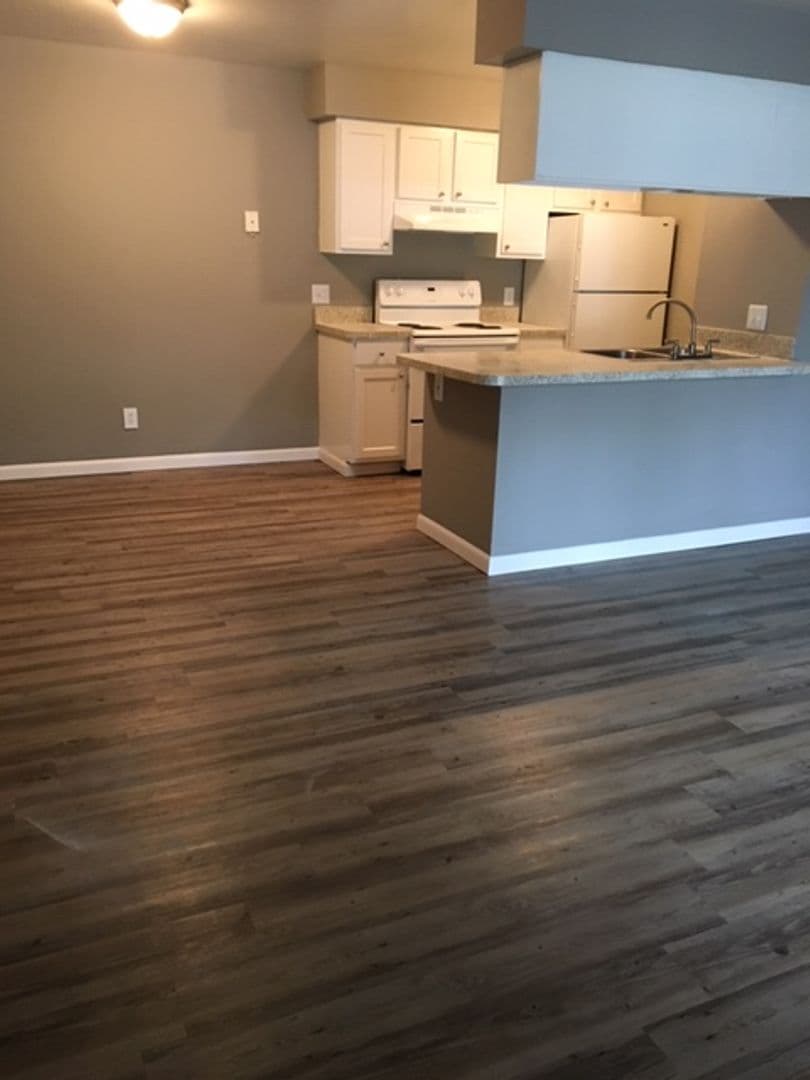 Fort Myers Apartment: 7131 Pinnacle Drive