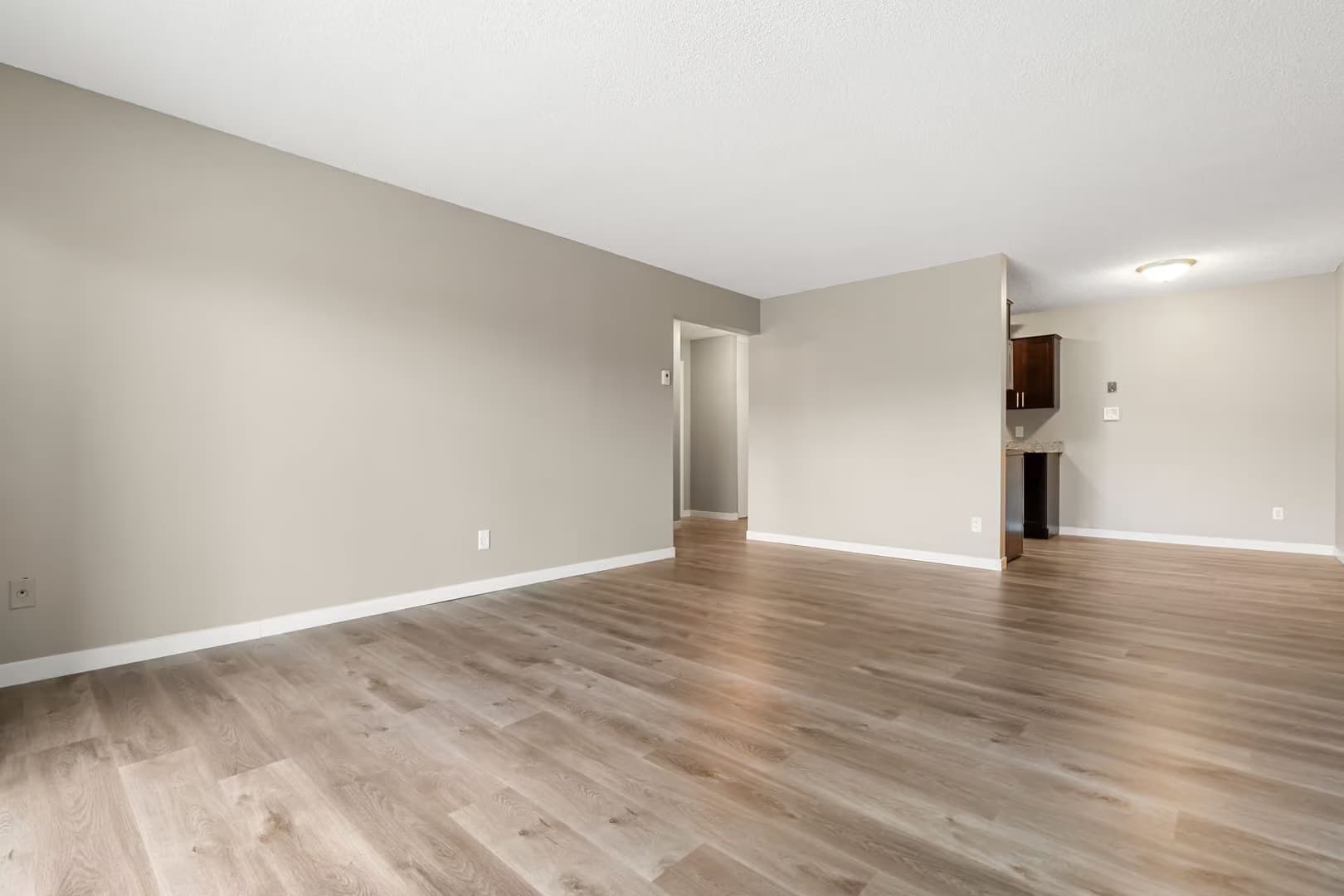 New Hope Apartment: 5555 Zealand Avenue