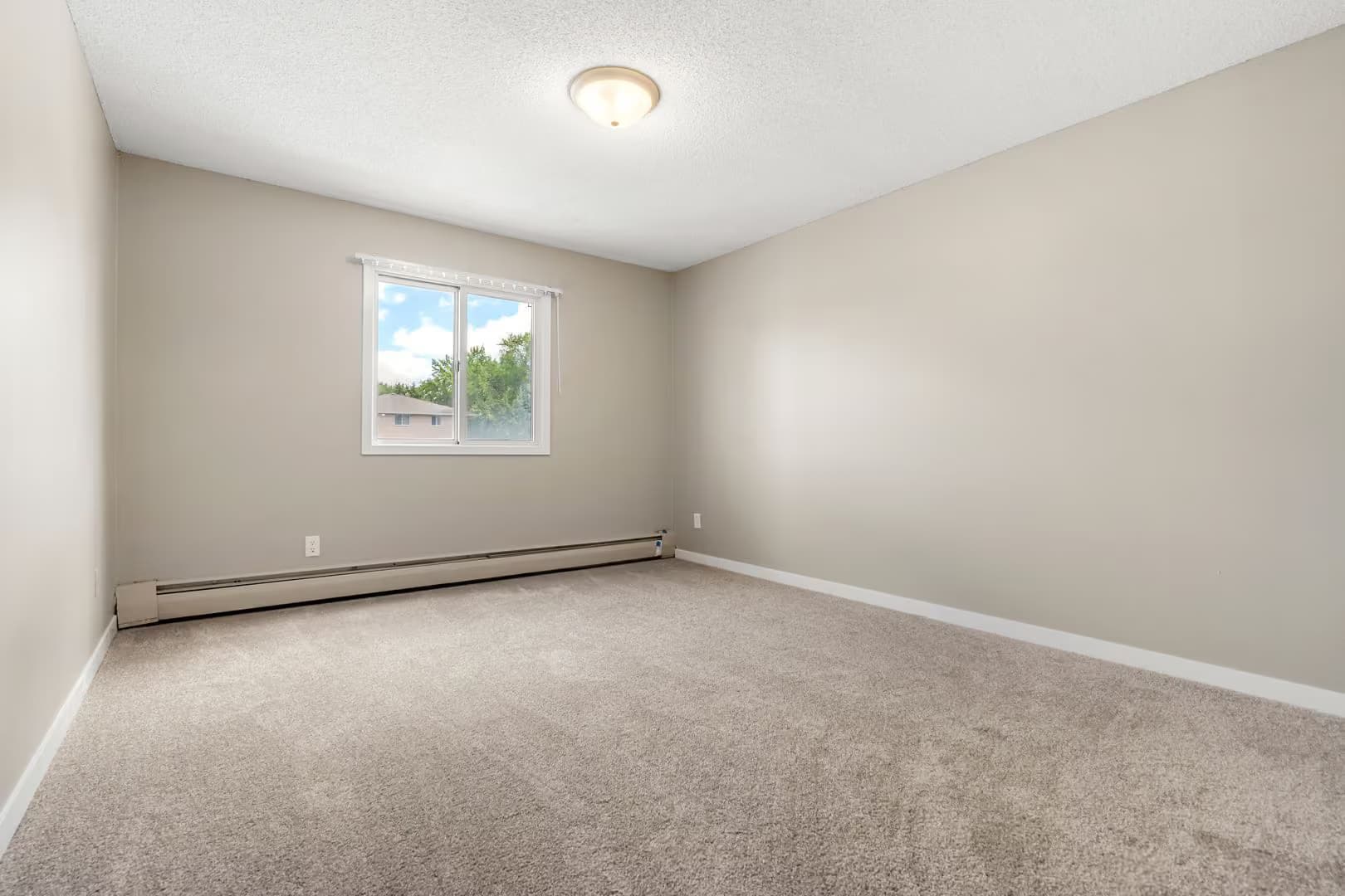 New Hope Apartment: 5555 Zealand Avenue