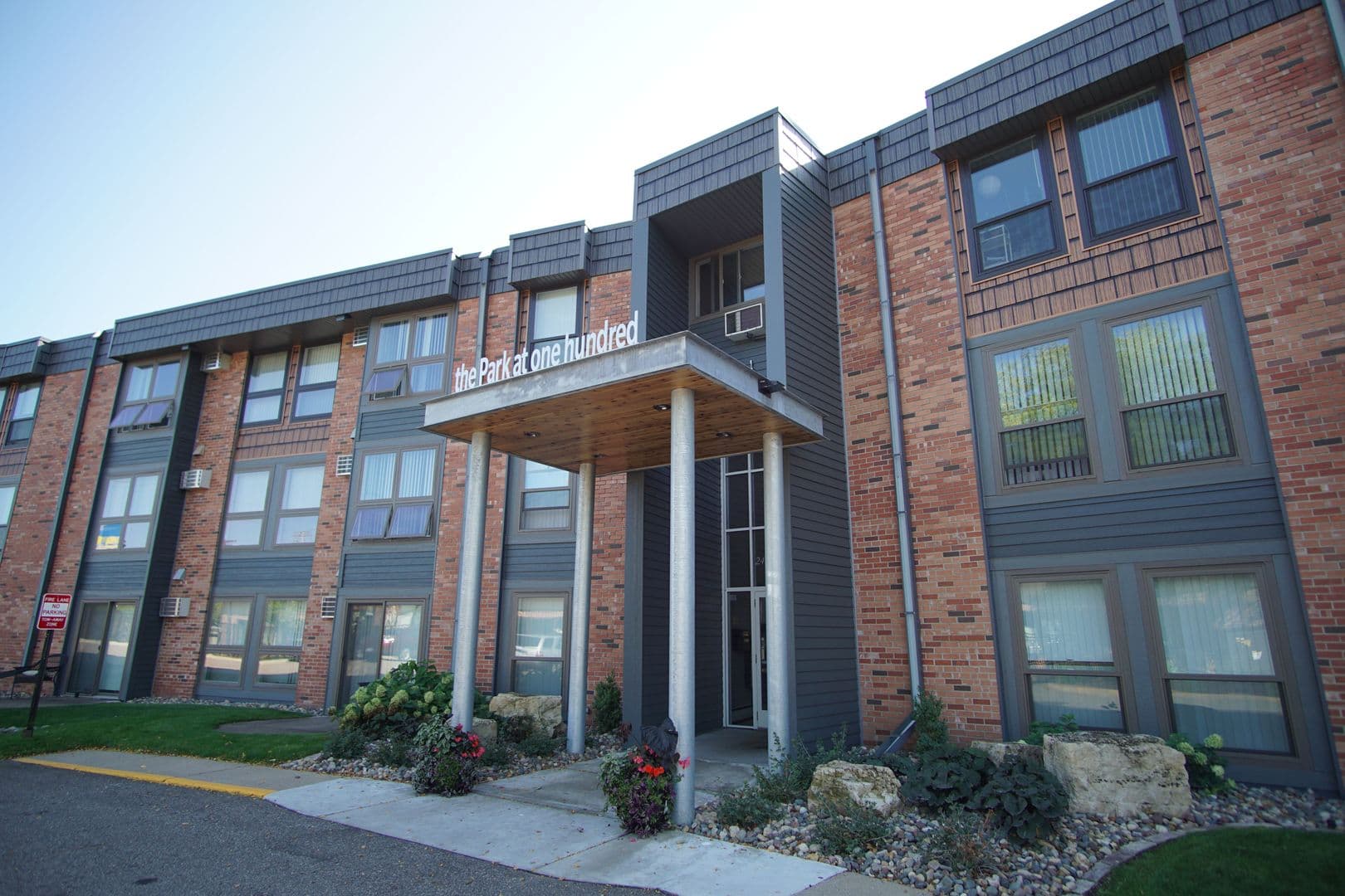 Saint Louis Park Apartment: 2480 MN-100